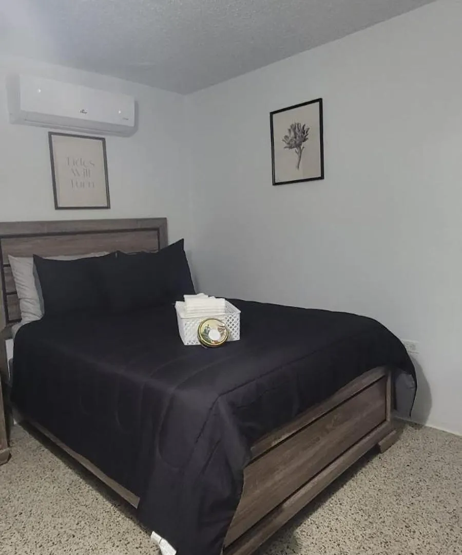 Black And White Vacation Home Ceiba Holiday home