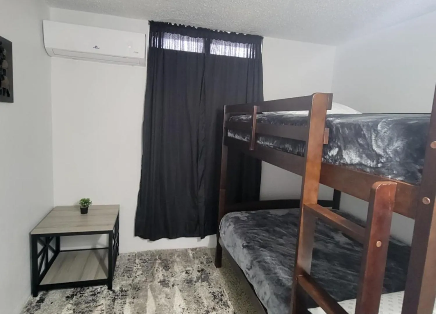 Black And White Vacation Home Ceiba